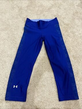 Under Armour Blue Cropped Athletic Leggings
